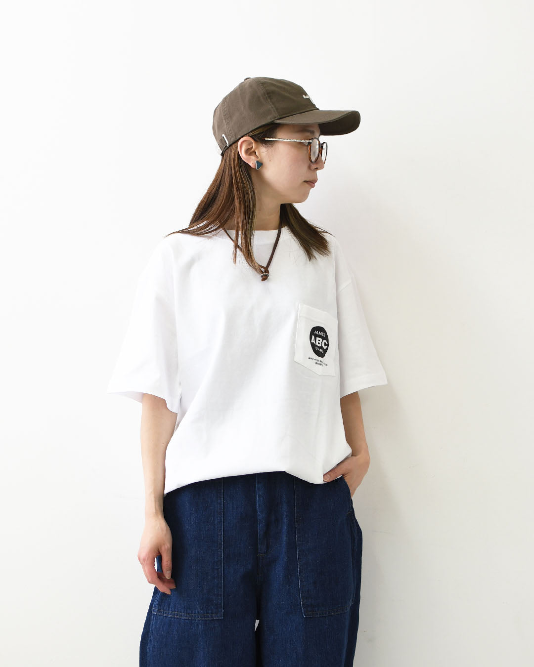 JAMES [ジェームス] JAMES ABC Pocket T-shirt [JHT102] ジェームス エービーシー ポケットTシャツ・ポケットTシャツ・Tシャツ・半袖・バックプリント・プリントシャツ・ロゴTシャツ・LADY'S [2026SS]