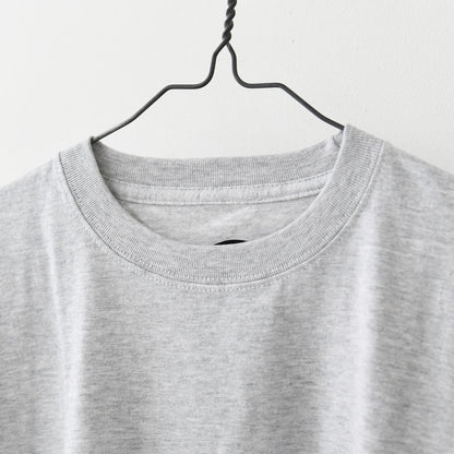 JAMES [ジェームス] JAMES ABC Pocket T-shirt [JHT102] ジェームス エービーシー ポケットTシャツ・ポケットTシャツ・Tシャツ・半袖・バックプリント・プリントシャツ・ロゴTシャツ・LADY'S [2026SS]