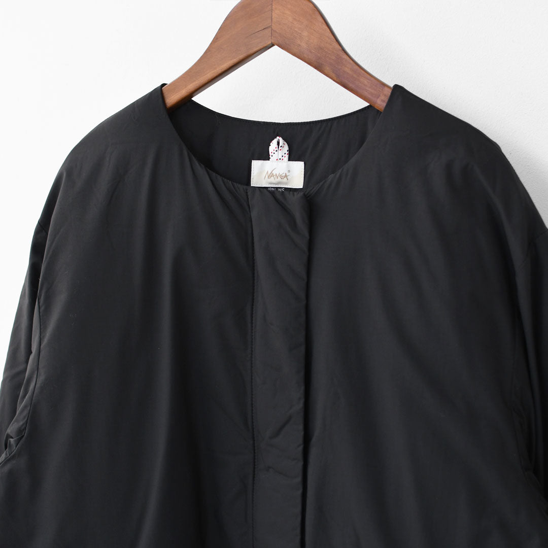 NANGA [ナンガ] NO COLLAR DOWN COAT [ND2442-1C600] ノーカラーダウンコート (ウィメンズ)・ダウンコート・ノーカラー・シンプル・ロング丈・アウター・LADY'S [2025AW]