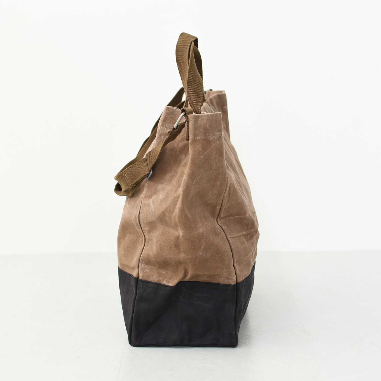 Barebones Living [ベアボーンズリビング] ニーラムオーバーサイズトート [20236003] トートバッグ・マーケットトート・キャンバストート・ワックス加工・丈夫・カーキャンプ・キャンプ・アウトドア・MEN'S / LADY'S [2025AW]