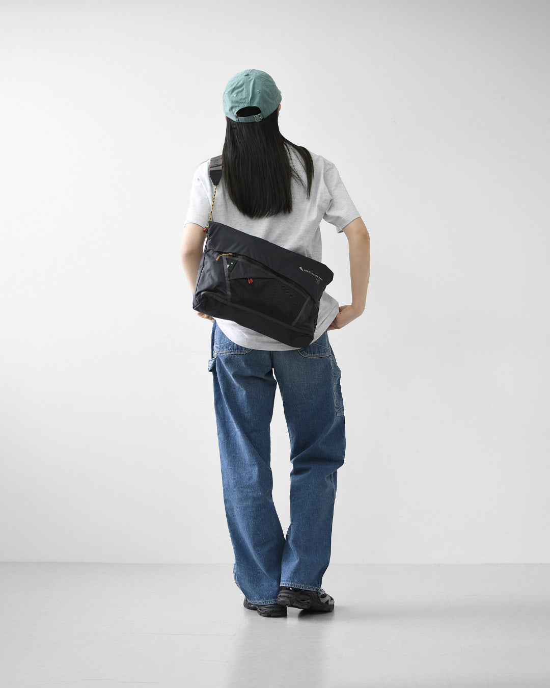 KLATTERMUSEN [クレッタルムーセン] Grid Messenger Bag [10207] グリッド メッセンジャー バッグ・メッセンジャーバッグ・ライトウェイト・ショルダーバッグ・サコッシュ・MEN'S / LADY'S [2026SS]