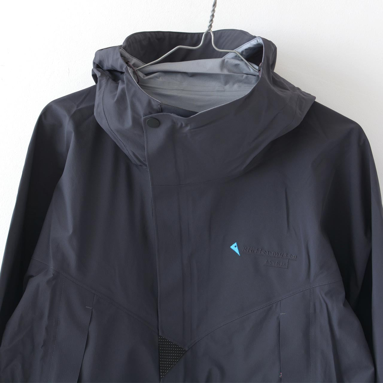 KLATTERMUSEN [クレッタルムーセン] ASYNJA JKT M [10651M11] アシーニャ ジャケット メンズ・フード付きジャケット・レインウエア・アウトドア・ハイキング・トレッキング・MEN'S [2025AW]