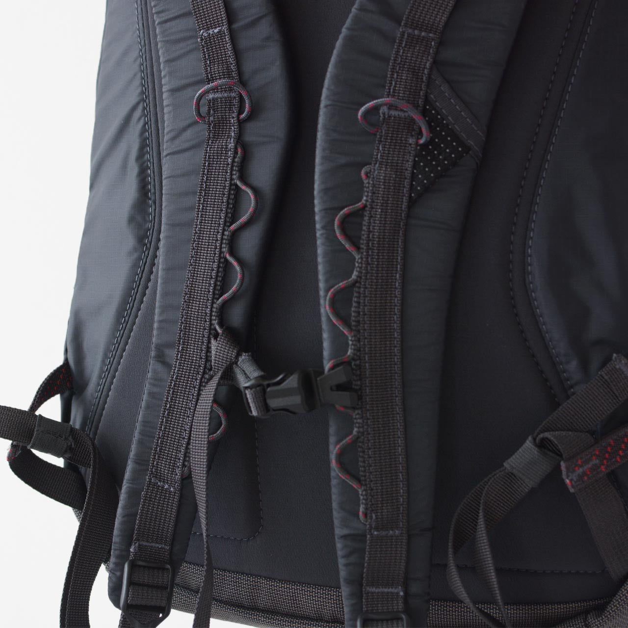 KLATTERMUSEN [クレッタルムーセン] Gjalp 18L [40456U21] ギャルプ(18L)・バックパック・リュック・登山・アウトドア・MEN'S / LADY'S [2025AW]