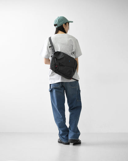 KLATTERMUSEN [クレッタルムーセン] Gaut Messenger Bag [40460U21] ガウト メッセンジャー バッグ・メッセンジャーバッグ・ショルダーバッグ・アウトドア・キャンプ・MEN'S / LADY'S [2026SS]