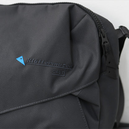 KLATTERMUSEN [クレッタルムーセン] Gaut Messenger Bag [40460U21] ガウト メッセンジャー バッグ・メッセンジャーバッグ・ショルダーバッグ・アウトドア・キャンプ・MEN'S / LADY'S [2026SS]