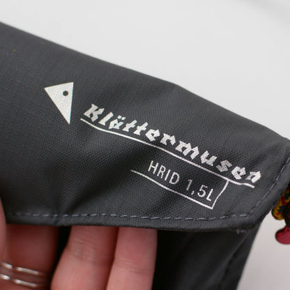 KLATTERMUSEN [クレッタルムーセン] Hrid WP Accessory Bag 1.5L [10559] フリッド ウォータープルーフ アクセサリバッグ 1.5L・サコッシュ・ワンショルダー・ポーチ・ポシェット・キャンプ・アウトドア・MEN'S / LADY'S [2025AW]