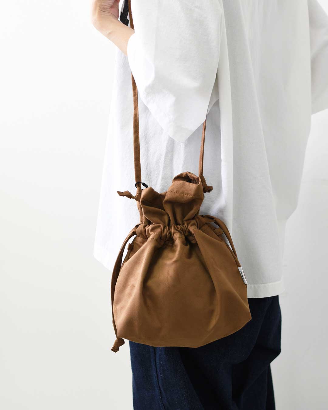 KHA:KI [カーキ] SUEDE CONVERTIBLE BAG [MIL26SBG3048] スエードコンバーチブルバッグ・２WAY・スエード調・巾着・ポーチ・コンパクト・ショルダー・LADY'S [2026AW]