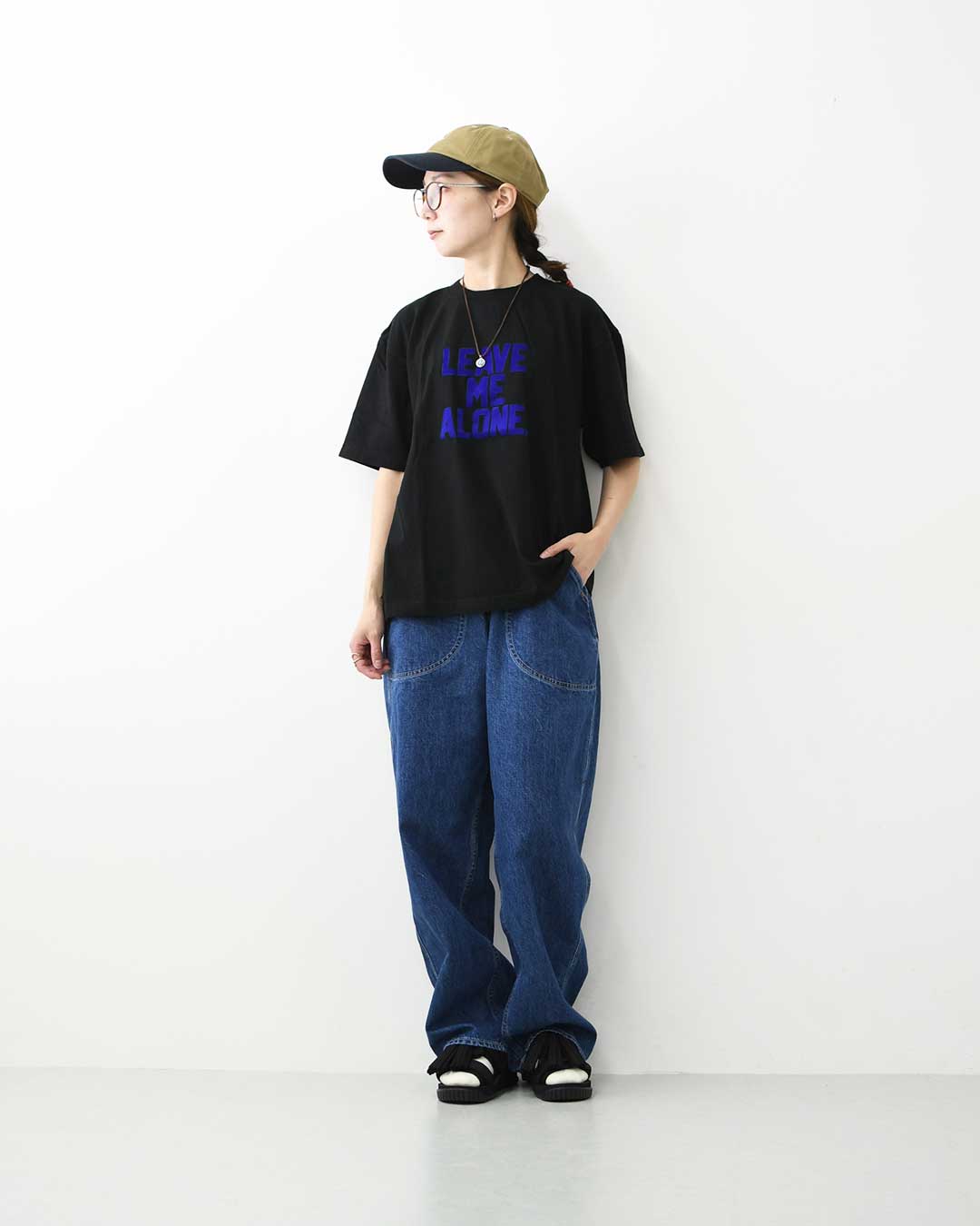 KHA:KI [カーキ] BOX TEE -LEAVE ME ALONE- [MIL26SCS3500] ボックスTシャツ -リーブミーアローン-・ゆったりシルエット・ワイドボックスシルエット・ロゴTシャツ・ショートスリーブ・LADY'S [2026AW]