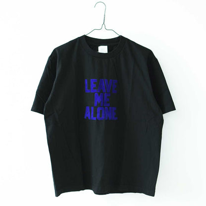 KHA:KI [カーキ] BOX TEE -LEAVE ME ALONE- [MIL26SCS3500] ボックスTシャツ -リーブミーアローン-・ゆったりシルエット・ワイドボックスシルエット・ロゴTシャツ・ショートスリーブ・LADY'S [2026AW]