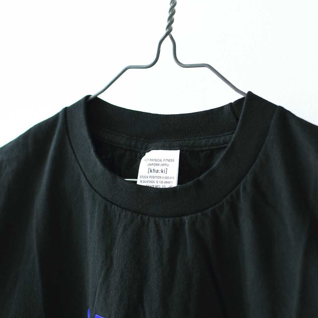 KHA:KI [カーキ] BOX TEE -LEAVE ME ALONE- [MIL26SCS3500] ボックスTシャツ -リーブミーアローン-・ゆったりシルエット・ワイドボックスシルエット・ロゴTシャツ・ショートスリーブ・LADY'S [2026AW]