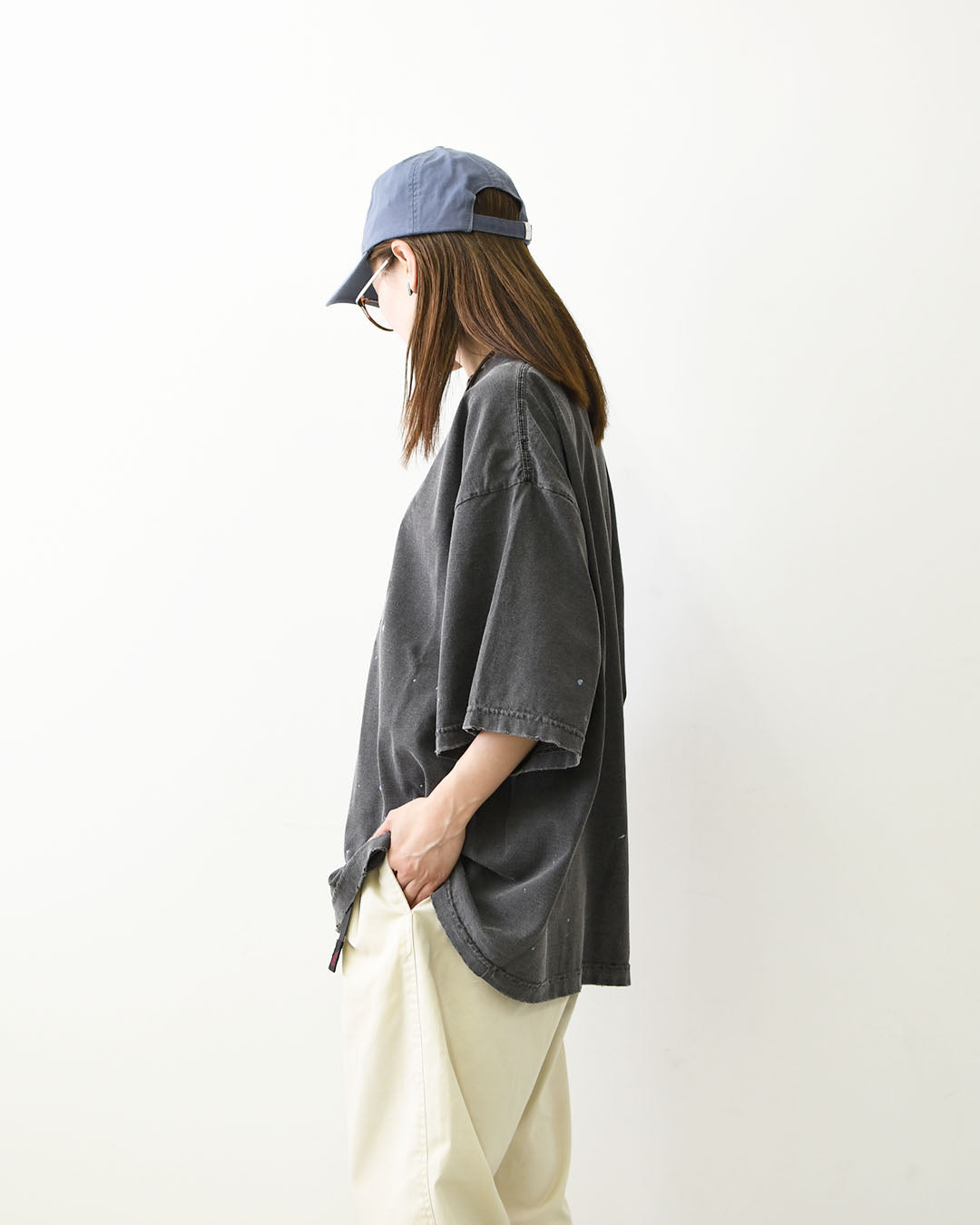 KHA:KI [カーキ] DAMEGE & PAINT TEE  [MIL26SCS3504] ダメージ＆ペイントTEE・ゆったりシルエット・ヴィンテージ・ペイントデザイン・オーバーサイズ・ドロップショルダー・LADY'S [2026SS]