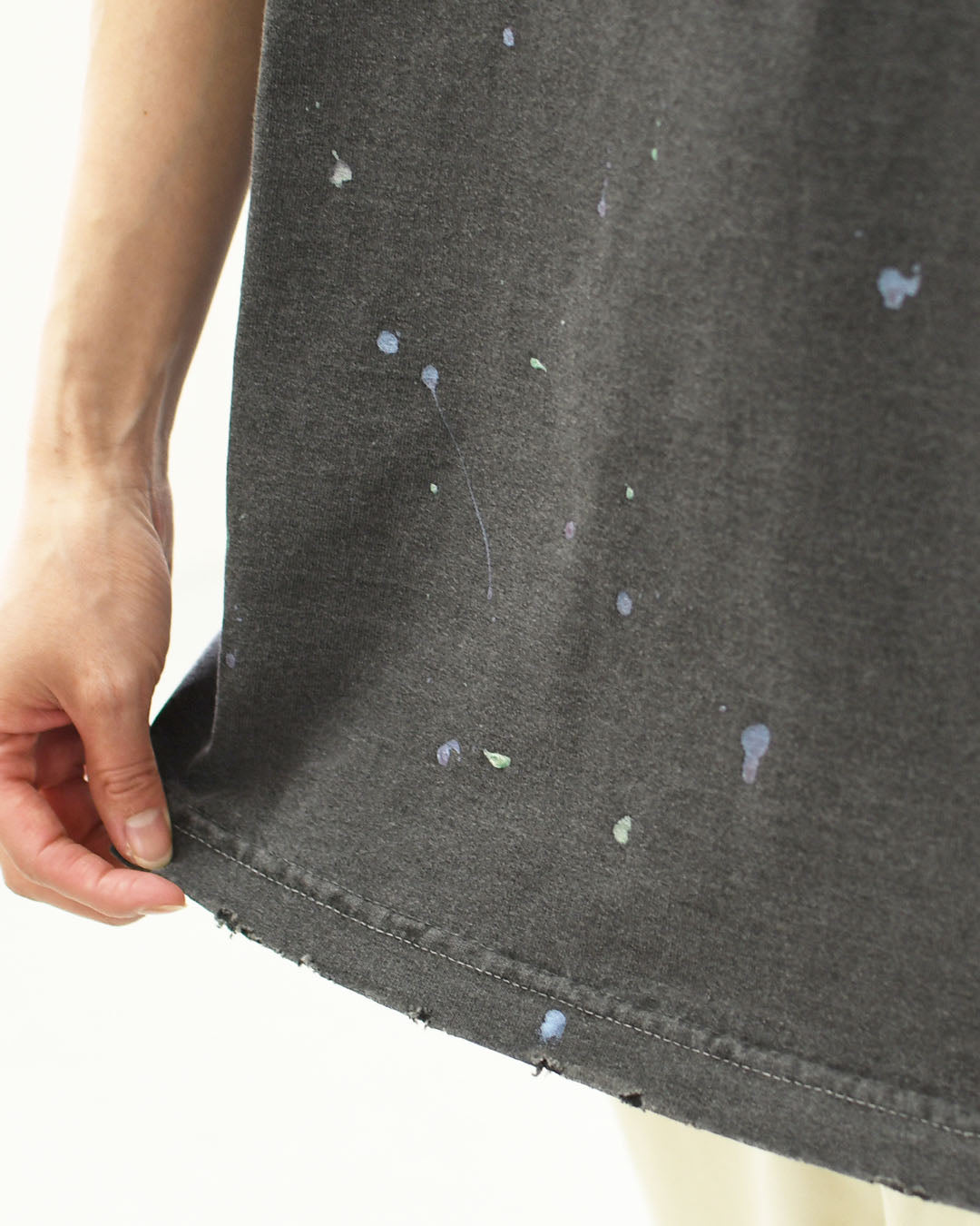 KHA:KI [カーキ] DAMEGE & PAINT TEE  [MIL26SCS3504] ダメージ＆ペイントTEE・ゆったりシルエット・ヴィンテージ・ペイントデザイン・オーバーサイズ・ドロップショルダー・LADY'S [2026SS]