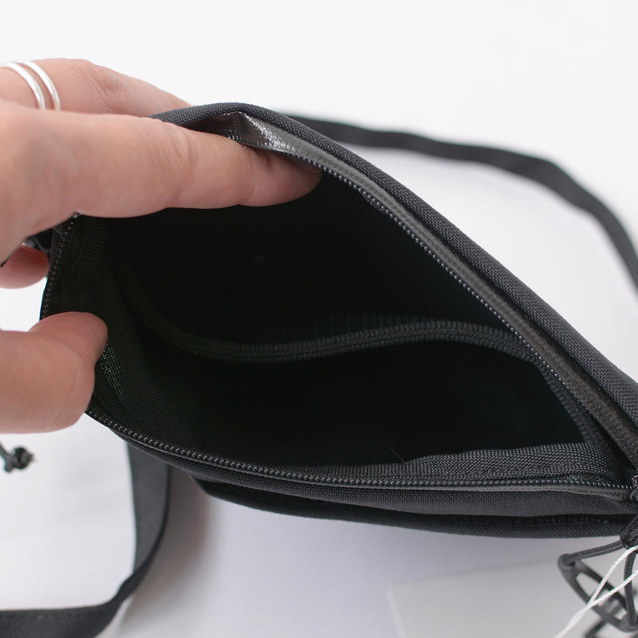 CMF OUTDOOR GARMENT [コムフィアウトドアガーメント] SMART PAC SMOOTH NYLON [CMF2501-AC16] スマートパックスムースナイロン [2023AW]