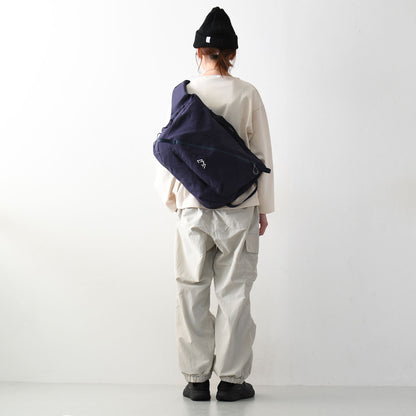 CMF OUTDOOR GARMENT [コムフィアウトドアガーメント] MESSENGER BAG SMOOTH NYLON [CMF2501-AC24] メッセンジャーバッグスムースナイロン [2025SS]