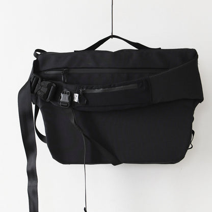 CMF OUTDOOR GARMENT [コムフィアウトドアガーメント] MESSENGER BAG SMOOTH NYLON [CMF2501-AC24] メッセンジャーバッグスムースナイロン [2025SS]