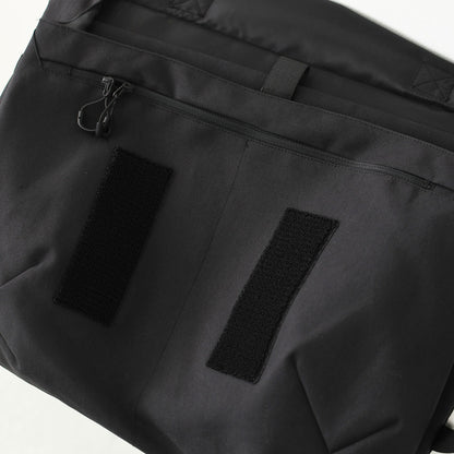 CMF OUTDOOR GARMENT [コムフィアウトドアガーメント] MESSENGER BAG SMOOTH NYLON [CMF2501-AC24] メッセンジャーバッグスムースナイロン [2025SS]
