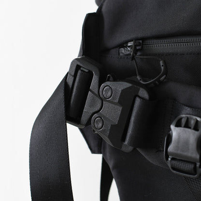 CMF OUTDOOR GARMENT [コムフィアウトドアガーメント] MESSENGER BAG SMOOTH NYLON [CMF2501-AC24] メッセンジャーバッグスムースナイロン [2025SS]