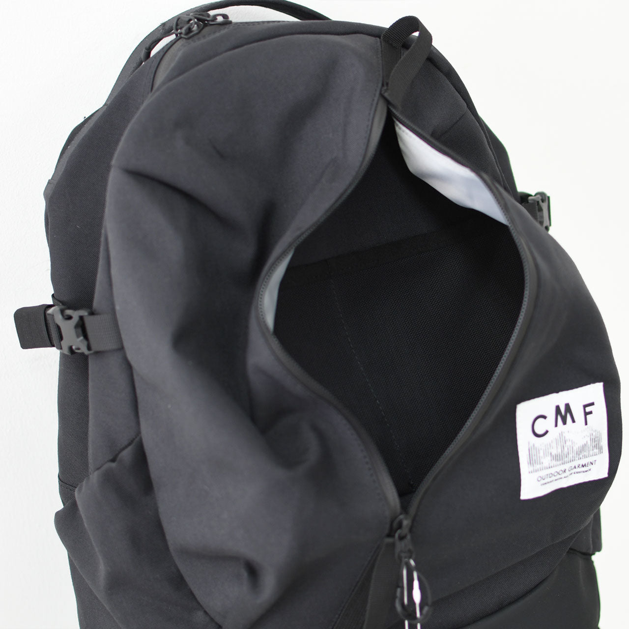 CMF OUTDOOR GARMENT [コムフィアウトドアガーメント] WEEKENDERZ SMOOTH NYLON [CMF2501-AC29] ウィークエンダーズ スムースナイロン [2025SS]