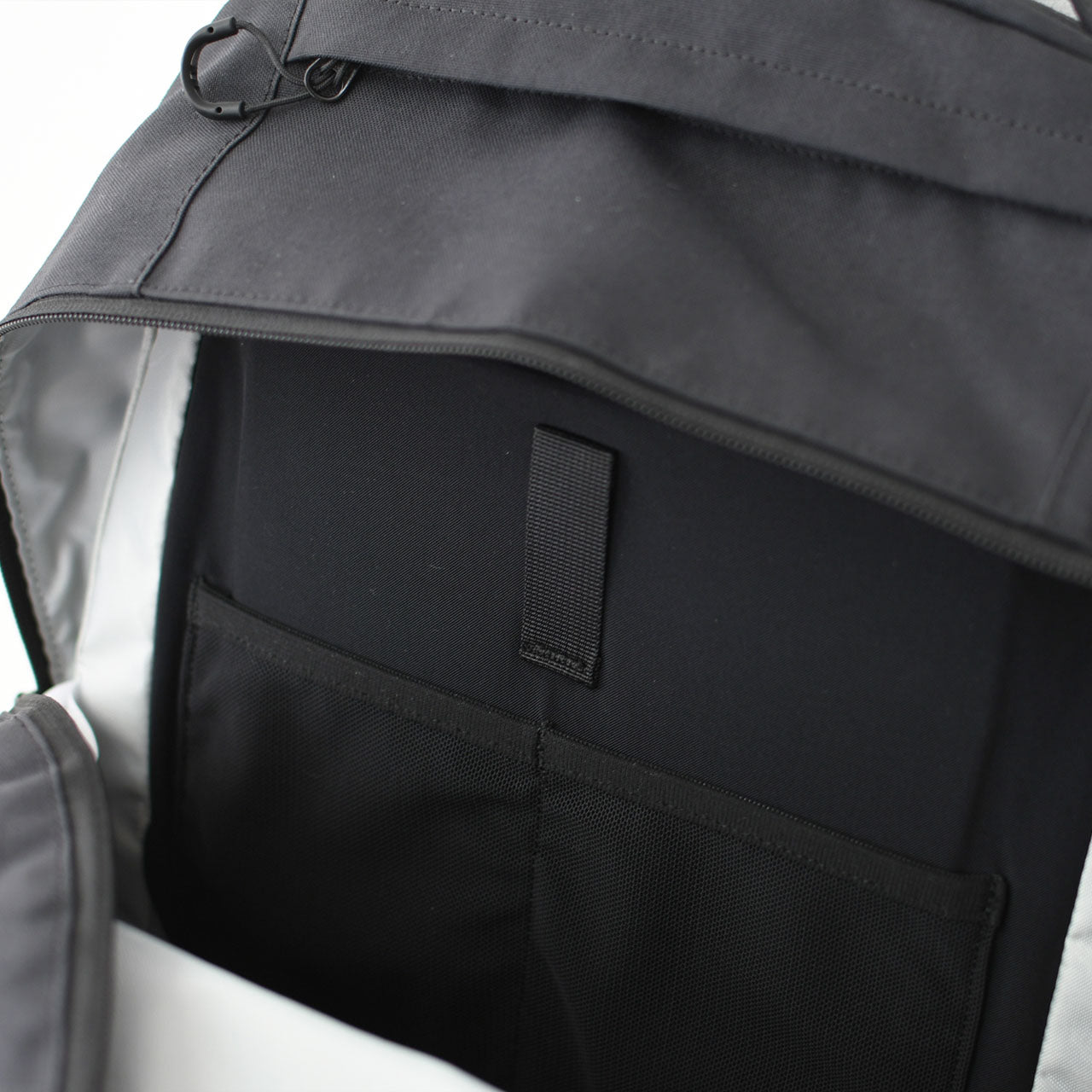 CMF OUTDOOR GARMENT [コムフィアウトドアガーメント] WEEKPACKERZ SMOOTH NYLON [CMF2501-AC31] ウィークパッカーズスムースナイロン [2025SS]