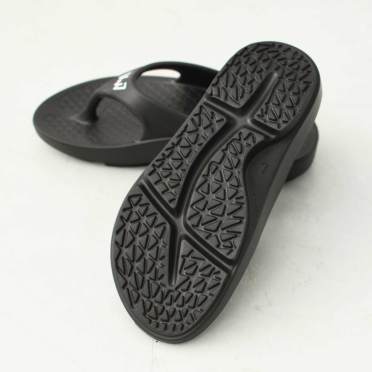 CMF OUTDOOR GARMENT [コムフィアウトドアガーメント] CMF RECOVERY SANDAL [CMF2501-AC39] リカバリーサンダル [2025SS]
