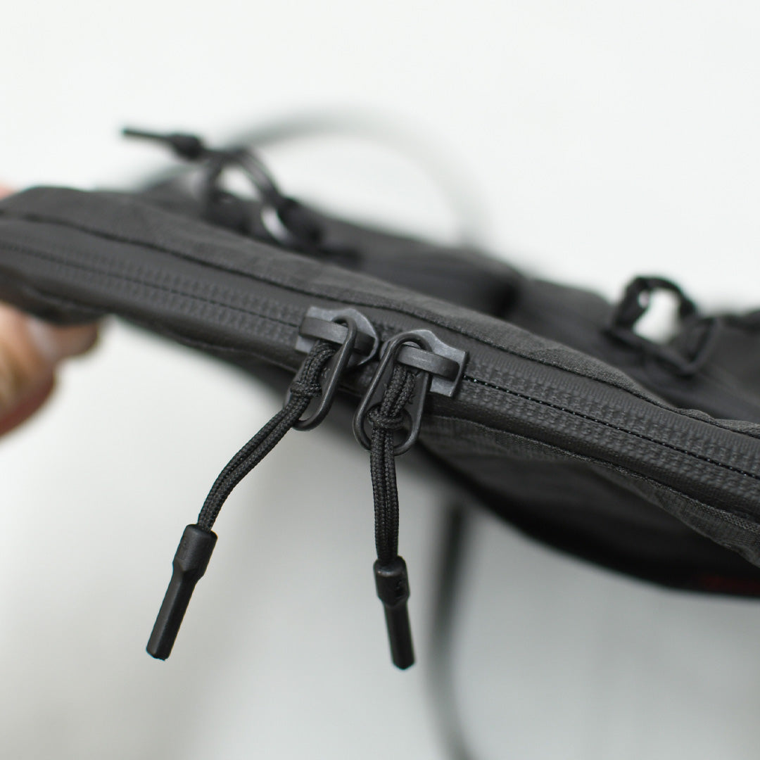 CMF OUTDOOR GARMENT [コムフィアウトドアガーメント] SMART POUCH ULTRA100X  [CMF2601-AC16]  [2026SS]