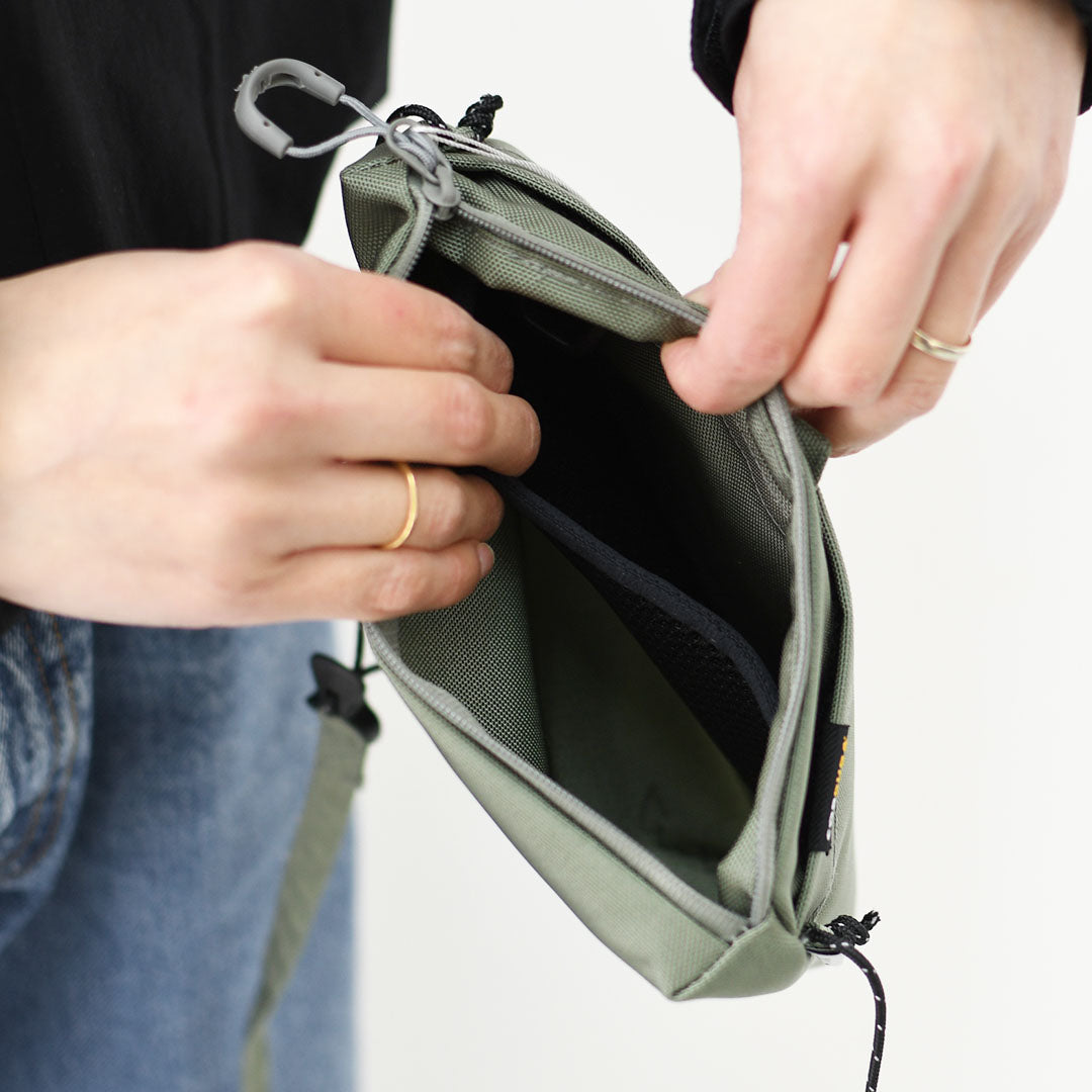 CMF OUTDOOR GARMENT [コムフィアウトドアガーメント] SMART PAC BALLISTIC  [CMF2601-AC18] スマートパックバリスティック・プチバック・ボディーバッグ・ミニバッグ・アウトドア・旅行・キャンプ MEN'S / LADY'S [2026SS]