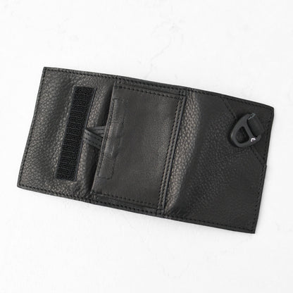CMF OUTDOOR GARMENT [コムフィアウトドアガーメント] SMART WALLET LEATHER  [CMF2601-AC21] スマート ウォレット レザー・財布・レザーウォレット・ミニマルデザイン・コンパクト財布・ギフト・シンプル・MEN'S / LADY'S [2026SS]