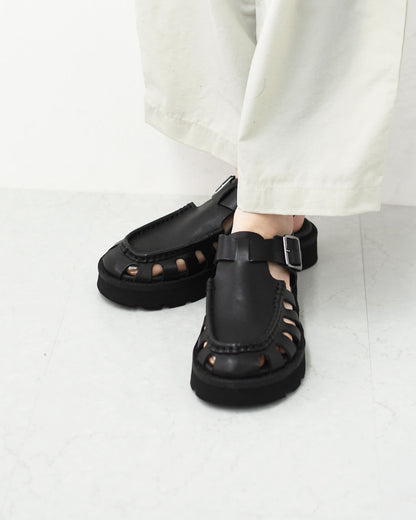 Clarks [クラークス正規販売店] Meare Buckle. [26181022] メアバックル・サンダル・ブラックレザー・レディースサンダル・ソフトフットベッド・バックルデザイン・カジュアル・LADY'S [2026SS]