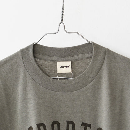 UNDYED [アンダイド] 30PV S/S PtTee(SPORTS CAMPS) [UNS25SST001E] 30PVショートスリーブプリントTシャツ [2025SS]