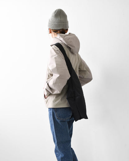 meltum [メルタム] NYLON MESSENGER BAG (M) [MTM-BG-0320-26] ナイロンメッセンジャーバッグ・ショルダーバッグ・Mサイズ・通勤・通学・旅行・MEN'S / LADY'S [2025AW]