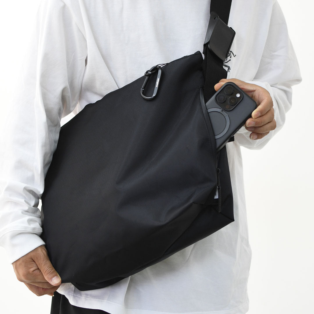 meltum [メルタム] NYLON MESSENGER BAG (M) [MTM-BG-0320-26] ナイロンメッセンジャーバッグ・ショルダーバッグ・Mサイズ・通勤・通学・旅行・MEN'S / LADY'S [2025AW]