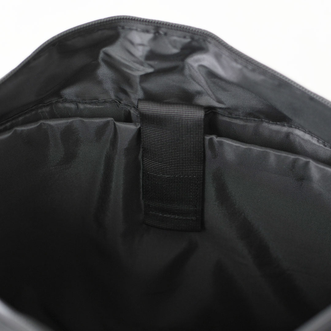 meltum [メルタム] NYLON MESSENGER BAG (M) [MTM-BG-0320-26] ナイロンメッセンジャーバッグ・ショルダーバッグ・Mサイズ・通勤・通学・旅行・MEN'S / LADY'S [2025AW]