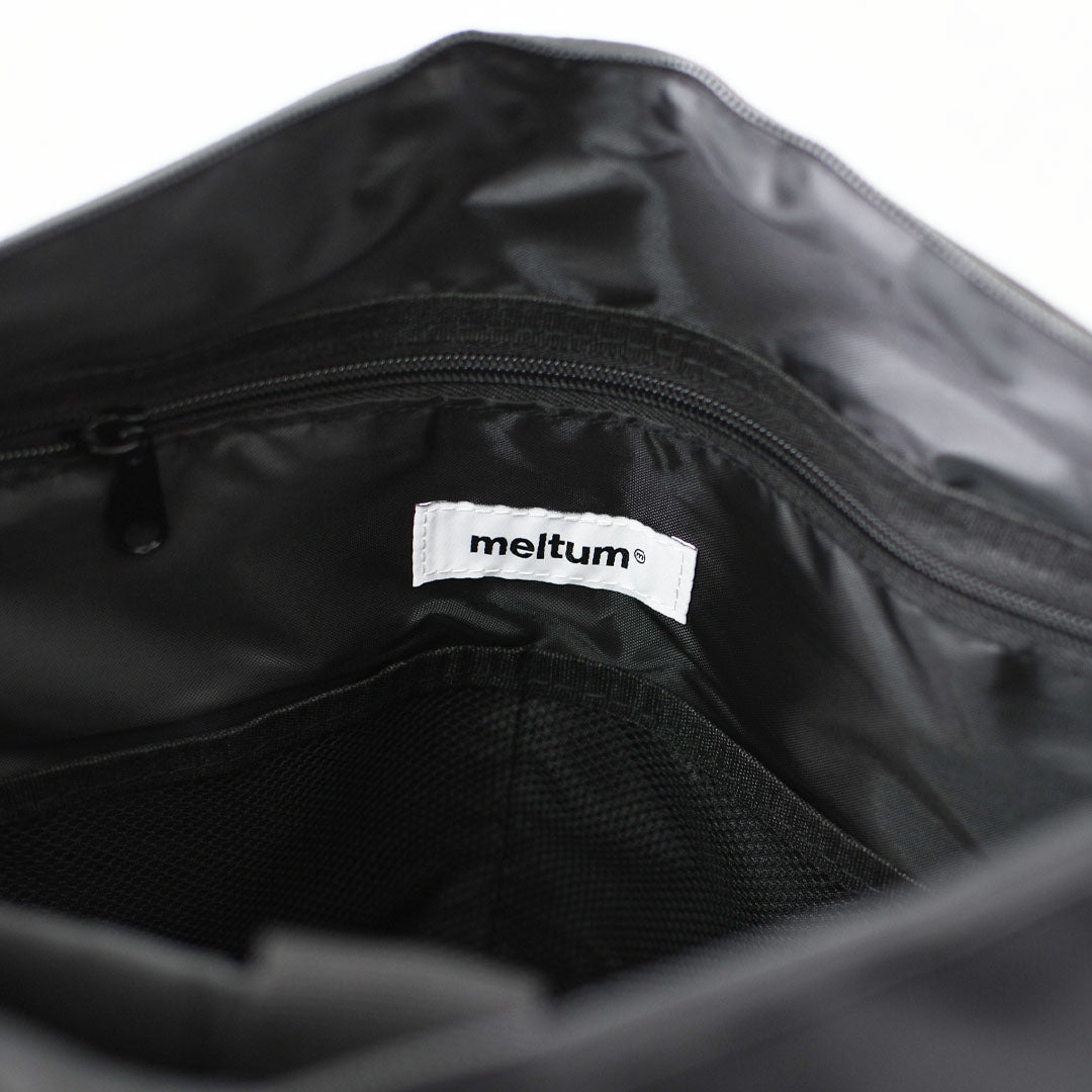 meltum [メルタム] NYLON MESSENGER BAG (M) [MTM-BG-0320-26] ナイロンメッセンジャーバッグ・ショルダーバッグ・Mサイズ・通勤・通学・旅行・MEN'S / LADY'S [2025AW]
