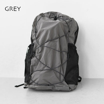 meltum [メルタム] BUNGEE BACKPACK [MTM-BG-0354-25] ナイロンバックパック・リュック・アウトドア・キャンプ・タウンユース・撥水・PCポケット・通勤・通学・旅行・MEN'S / LADY'S [2025AW]