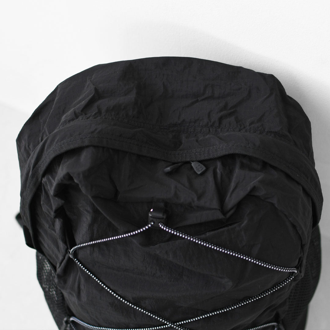 meltum [メルタム] BUNGEE BACKPACK [MTM-BG-0354-25] ナイロンバックパック・リュック・アウトドア・キャンプ・タウンユース・撥水・PCポケット・通勤・通学・旅行・MEN'S / LADY'S [2025AW]