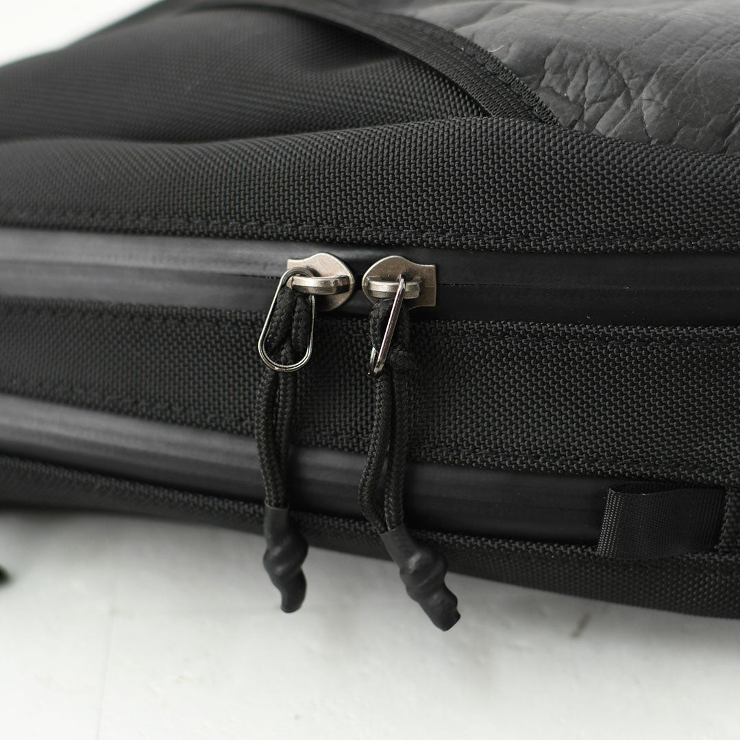 meltum [メルタム] Tyvek ONESHOULDER BAG [MTM-BG-0373-26] タイベックワンショルダーバッグ・旅行・デイリーユース・コンパクト・スタイリッシュ・止水ジップ・MEN'S / LADY'S [2026SS]