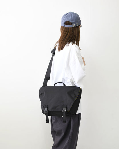 meltum [メルタム] COMPACT MESSENGER BAG [MTM-BG-0375-26] コンパクトメッセンジャーバッグ・ショルダーバッグ・通勤・通学・旅行・撥水・MEN'S / LADY'S [2026SS]