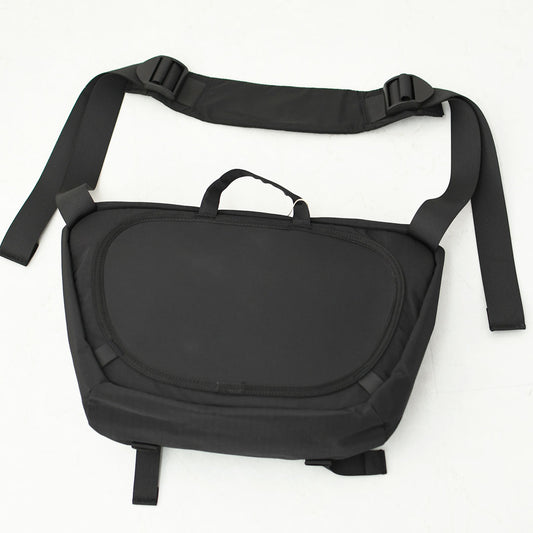 meltum [メルタム] COMPACT MESSENGER BAG [MTM-BG-0375-26] コンパクトメッセンジャーバッグ・ショルダーバッグ・通勤・通学・旅行・撥水・MEN'S / LADY'S [2026SS]
