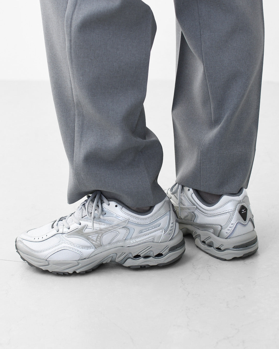 mizuno [ミズノ] WAVE MG4 LS  [D1GA260C02] ウエーブ マスタング4 LS・スニーカー・靴・ユニセックスシューズ・MEN'S / LADY'S [2026AW]