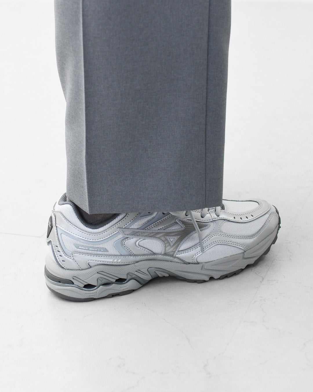 mizuno [ミズノ] WAVE MG4 LS  [D1GA260C02] ウエーブ マスタング4 LS・スニーカー・靴・ユニセックスシューズ・MEN'S / LADY'S [2026AW]