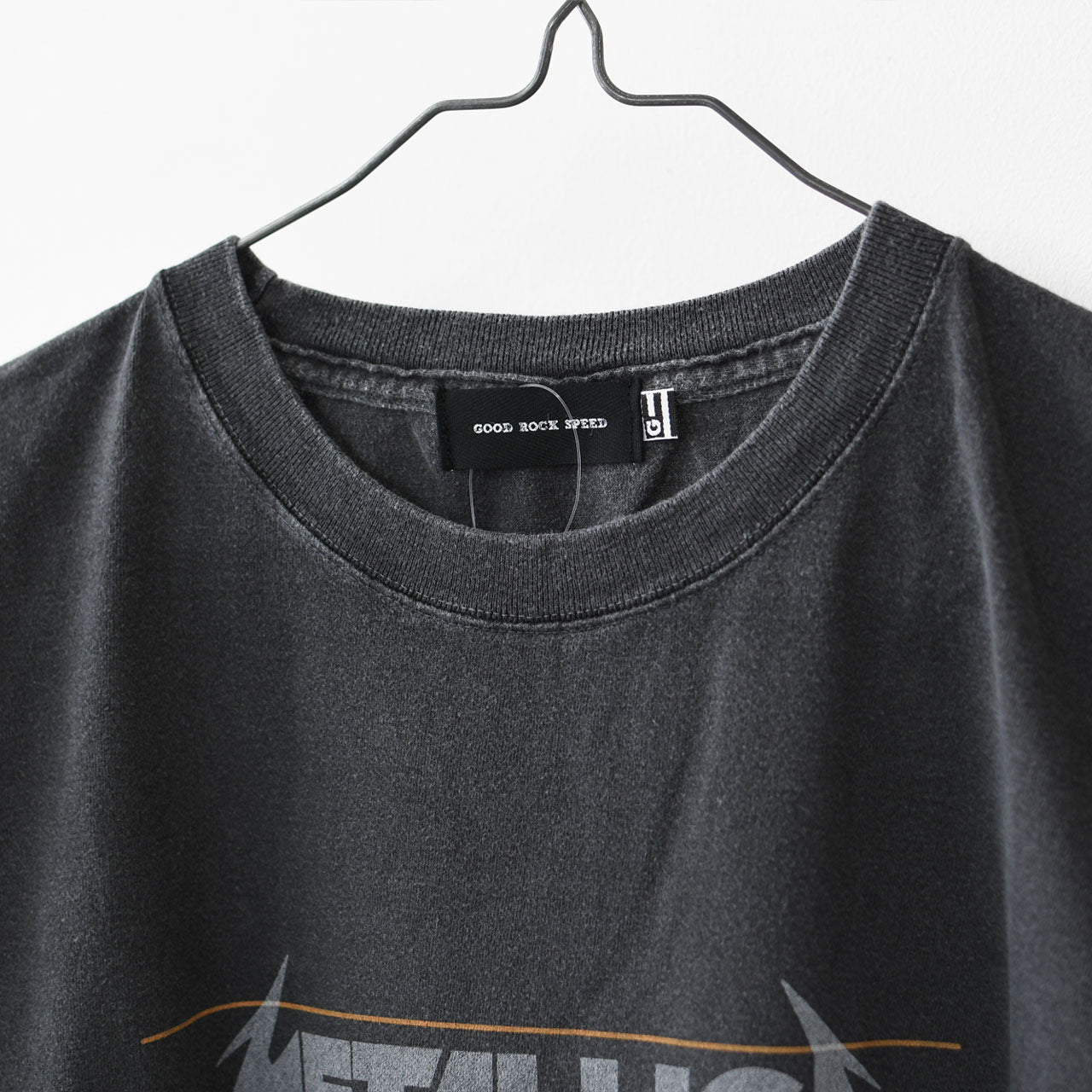 GOOD ROCK SPEED [グッドロックスピード] METALLICA PIGMENT LOGO T-SHIRT [25MET002W / 25MET101W] メタリカ ピグメント ロゴ Tシャツ [2025SS]