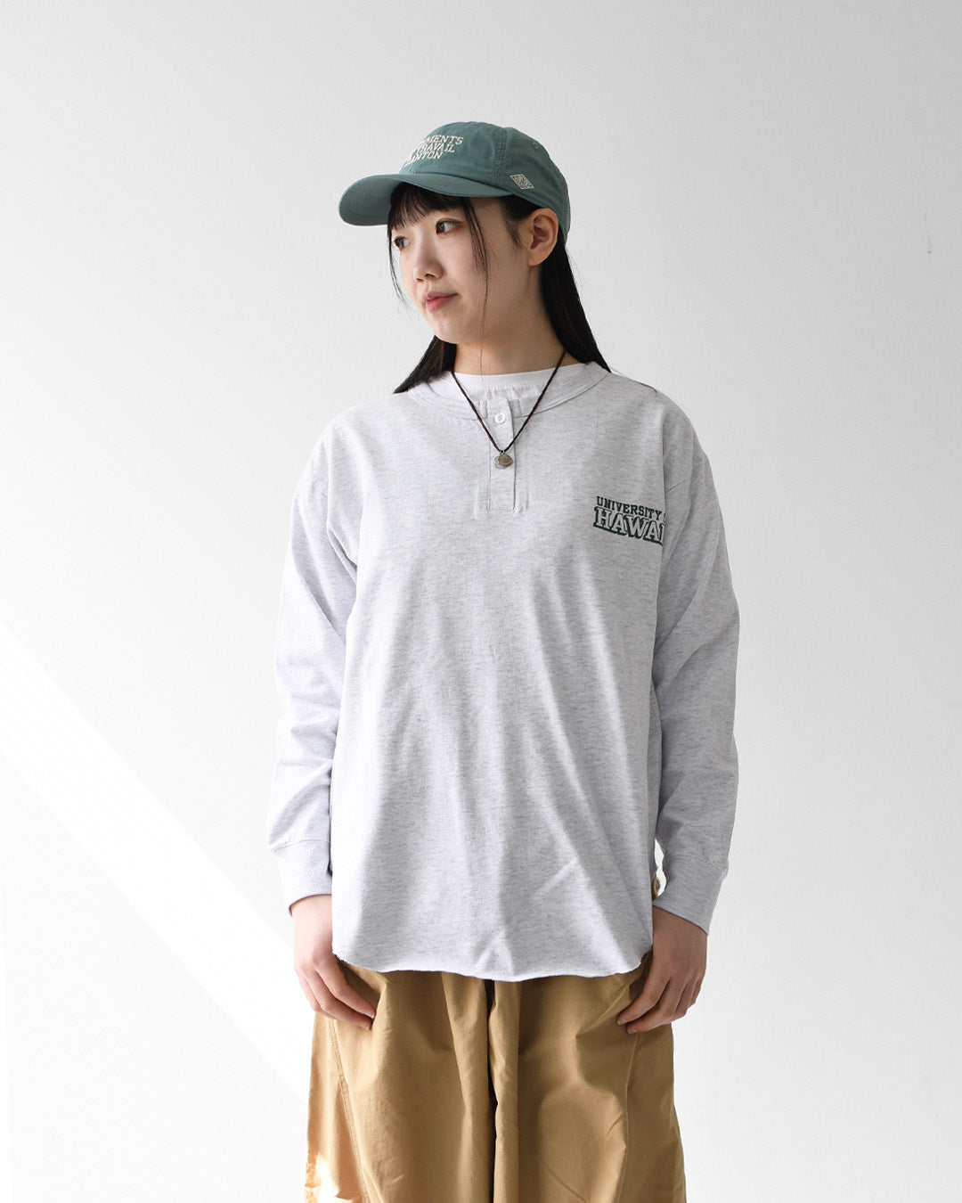 GOOD ROCK SPEED [グッドロックスピード] UNIVERSITY OF HAWAII LS T-SHIRT  [26HWI001W] ユニバーシティーオブハワイ ロングスリーブ Tシャツ・ 綿TEE・長袖・ロゴTEE・ナンバーT・LADY'S [2026SS]