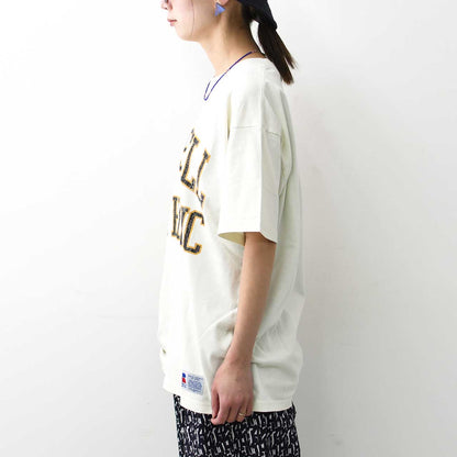 RUSSELL ATHLETIC [ラッセルアスレティック] BOOKSTRE Jersey S/S Classic Arch Logo T [RC-25509] ブックストアジャージーショートスリーブクラッシックアーチロゴティーシャツ [2025SS]