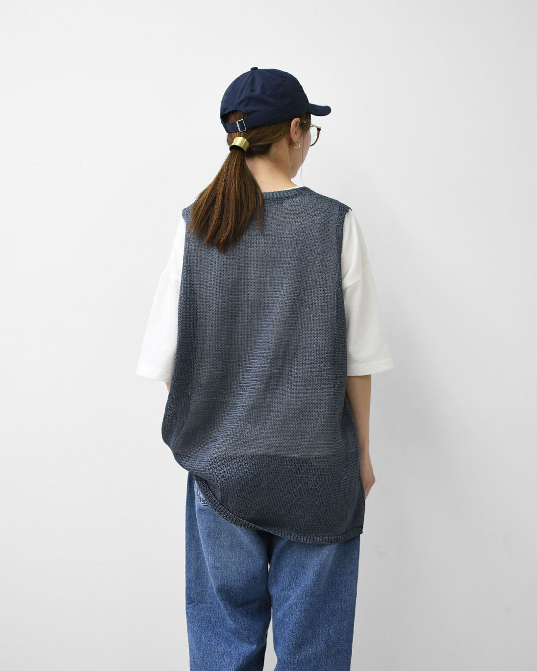 mizuiro ind [ミズイロ インド] wide V neck vest [1-220062]  ワイドVネックベスト・ワイドシルエット・ゆったりシルエット・透け感・リネンライク・テープヤーン編み・レイヤード・LADY'S [2026SS]