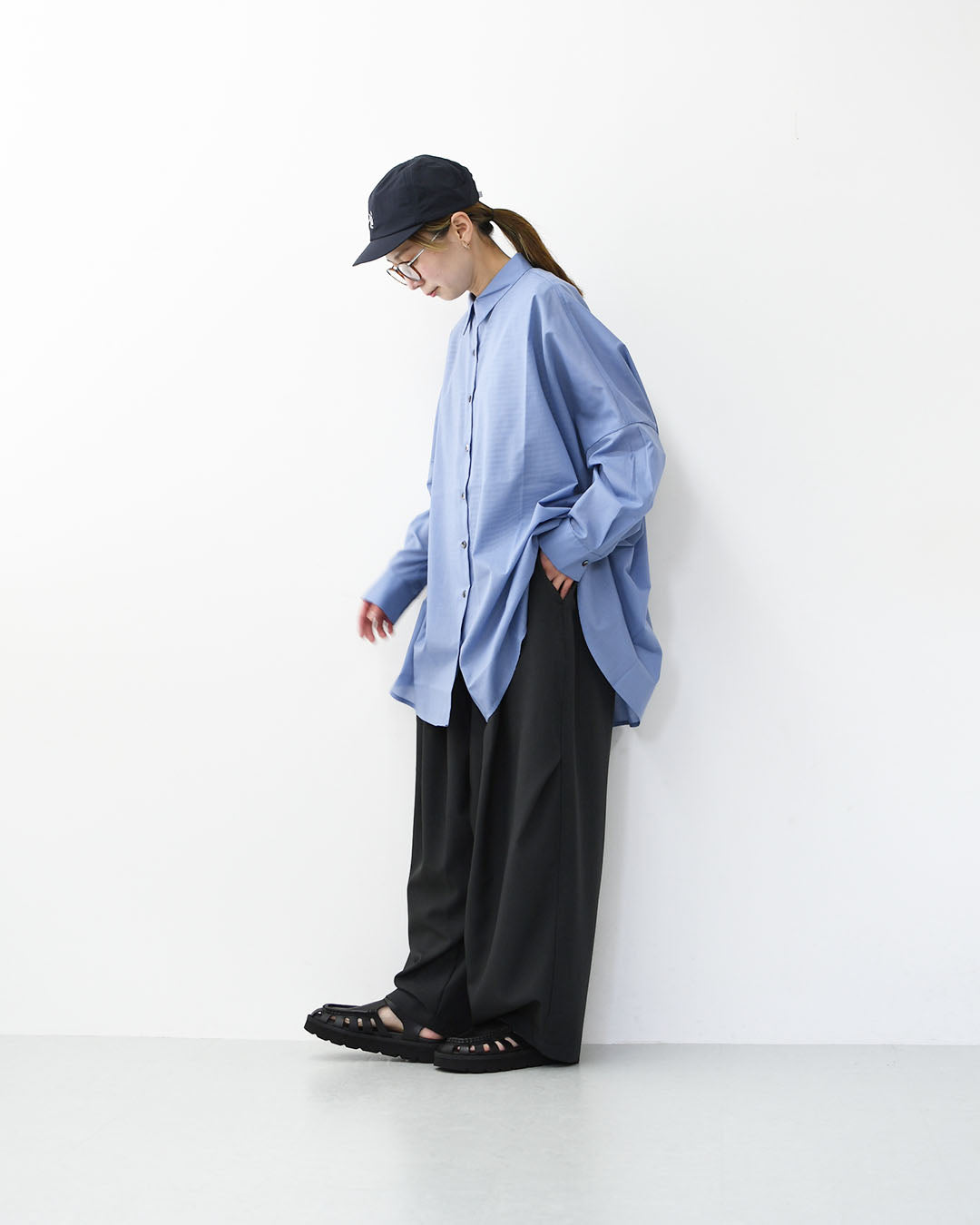 mizuiro ind [ミズイロ インド] T/C sheer wide shirt [1-230162] T/Cシアーワイドシャツ・シアーシャツ・ワイドシャツ・ゆったりシルエット・シンプル・LADY'S [2026SS]