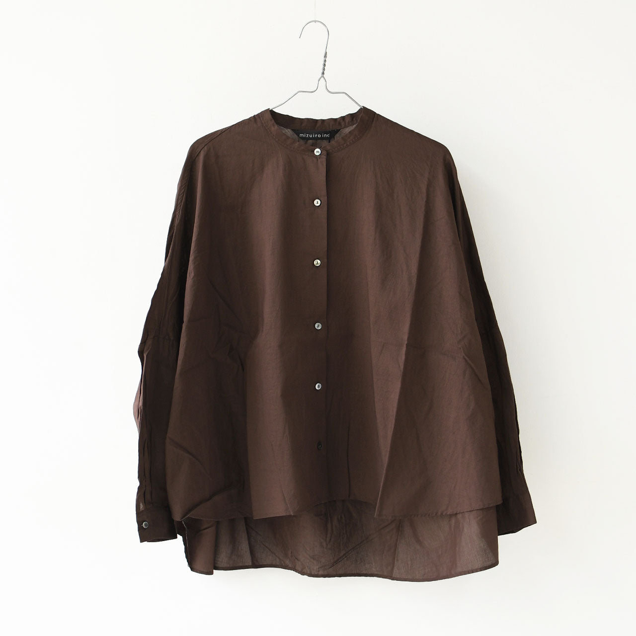 mizuiro ind [ミズイロ インド] back gather wide shirt [1-238975] バックギャザーワイドシャツ・コットンシャツ・ブラウス・バックギャザー・長袖・ワイドシルエット・LADY'S[2026ss]