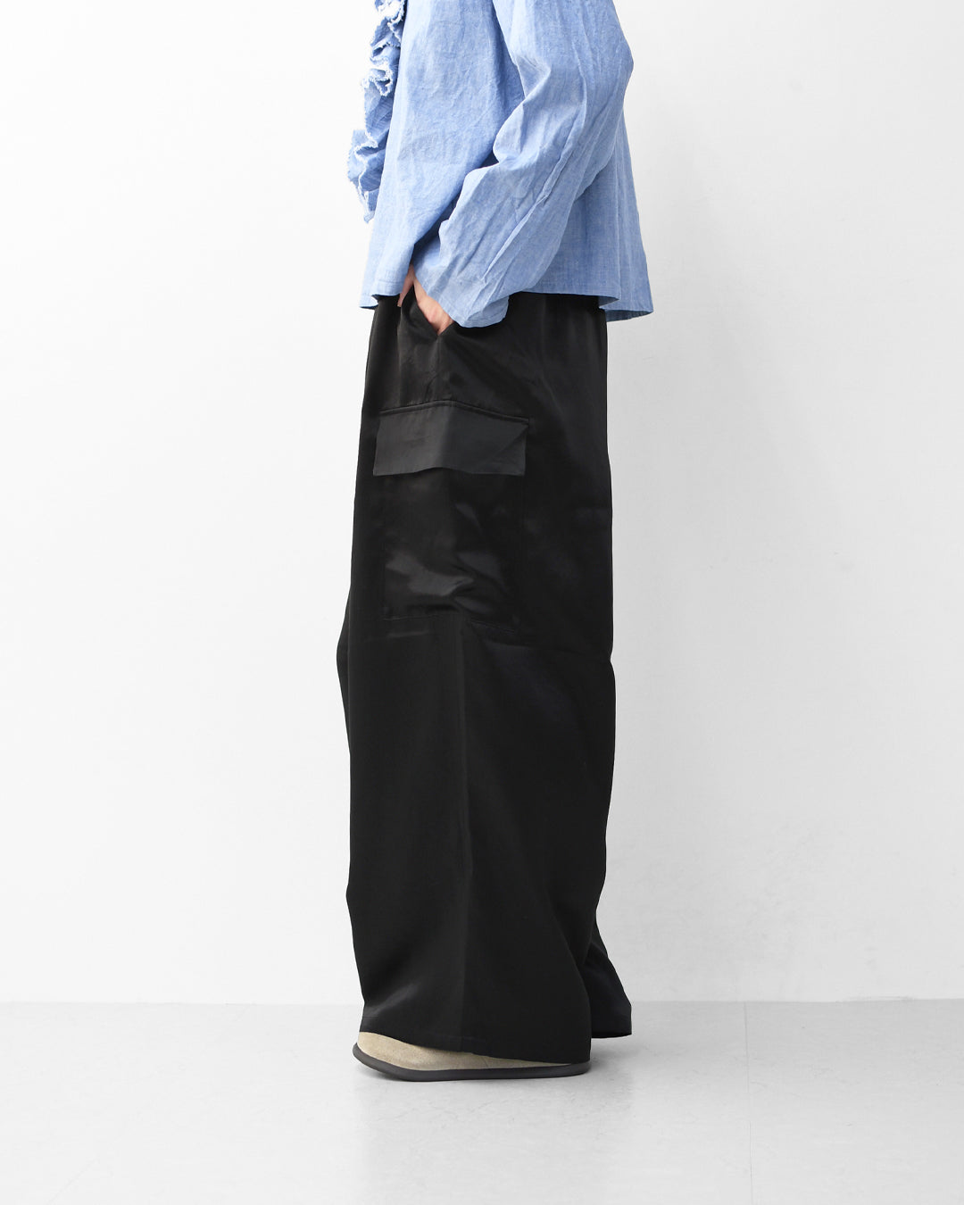 mizuiro ind [ミズイロ インド] satin cargo PT [1-260089] サテンカーゴパンツ・LADY'S [2026SS]