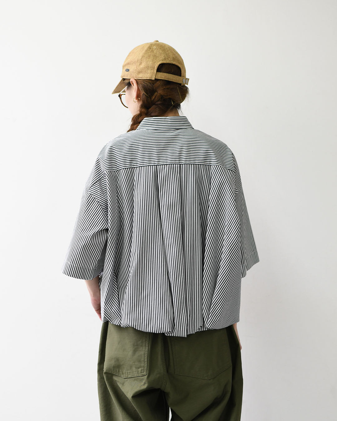 mizuiro ind [ミズイロインド] stripe half slv ballon shirt [2-230129] ストライプハーフスリーブバルーンシャツ・ストライプシャツ・ギンガムチェック・リラックスシルエット・LADY'S [2026SS]