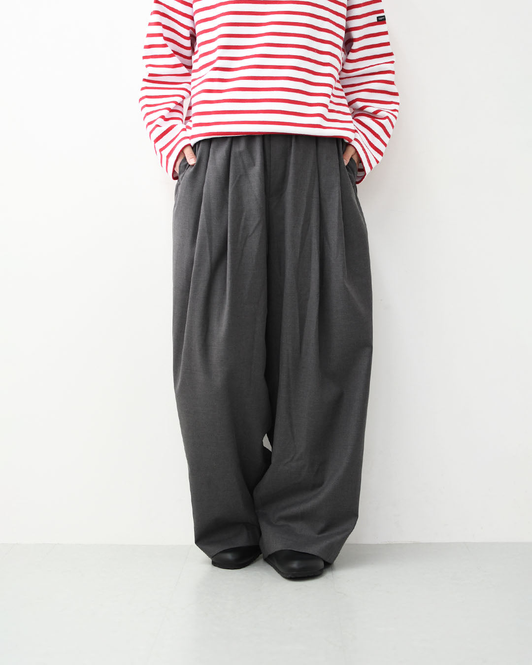 mizuiro ind [ミズイロ インド] wide tuck PT [2-260051] ワイドタックパンツ・ワイドパンツ・ワイドシルエット・テーパードシルエット・キレイ目・LADY'S [2026SS]