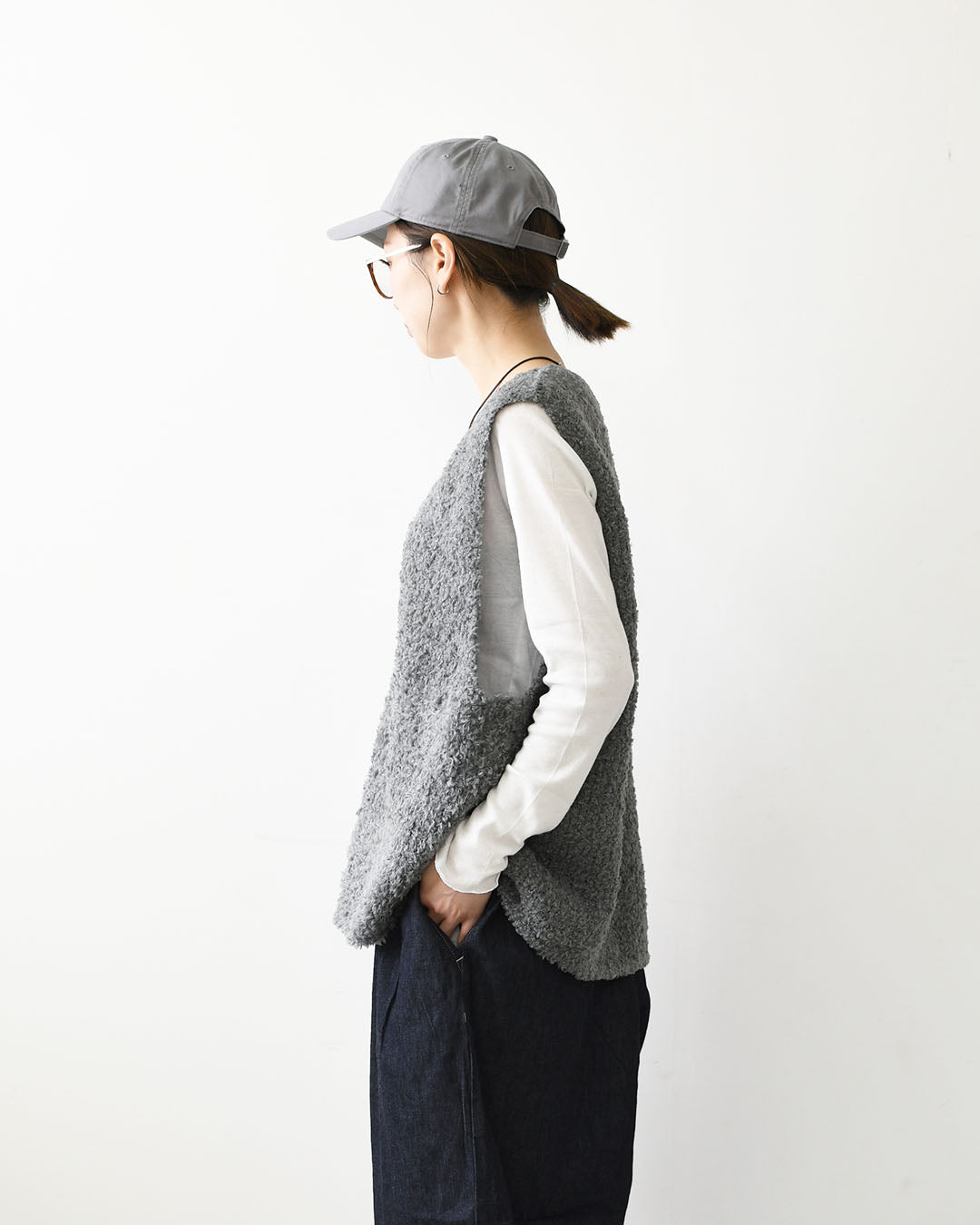 mizuiro ind [ミズイロ インド] hairy yarn V neck P/O [3-220159] ヘアリー ヤーン ブイネック プルオーバー・ベスト・ワイドシルエット・LADY'S [2026AW]